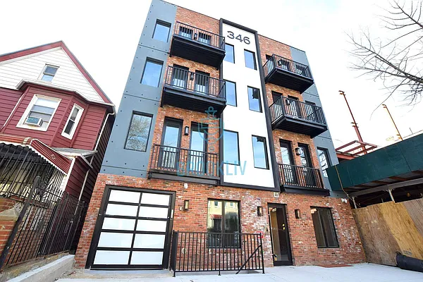 Rented by null | media 44