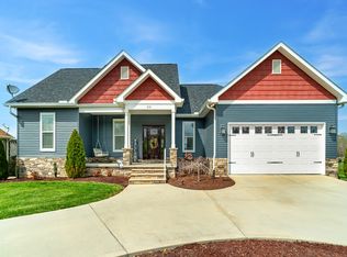 210 Walelu Trl, Vonore, TN 37885