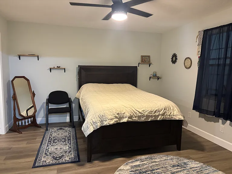 211 Country Ln #C — Photo 16