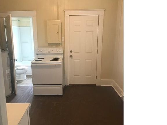 2nd image of 2508 Coles St #B