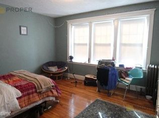 736 Washington St, Brookline, MA 02446