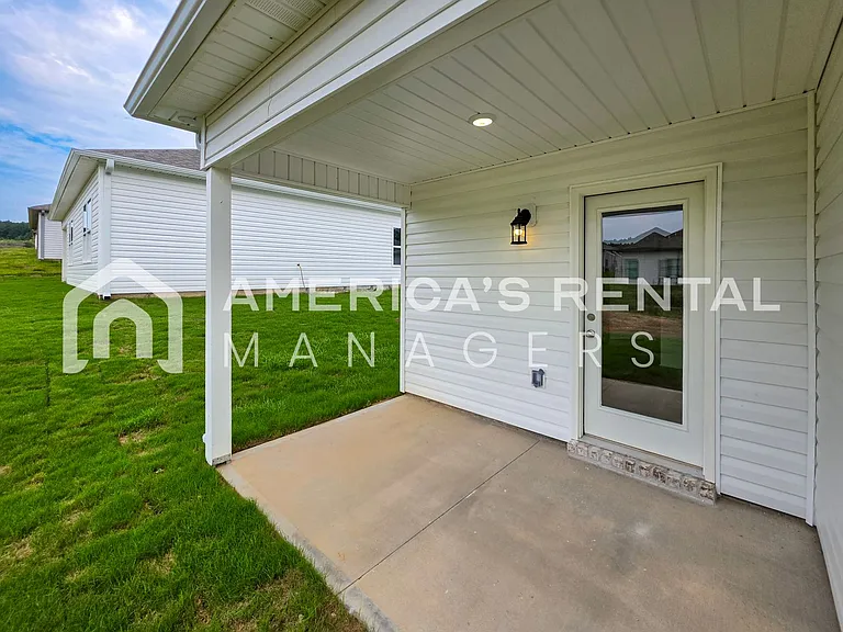 10304 Squires Way — Photo 47