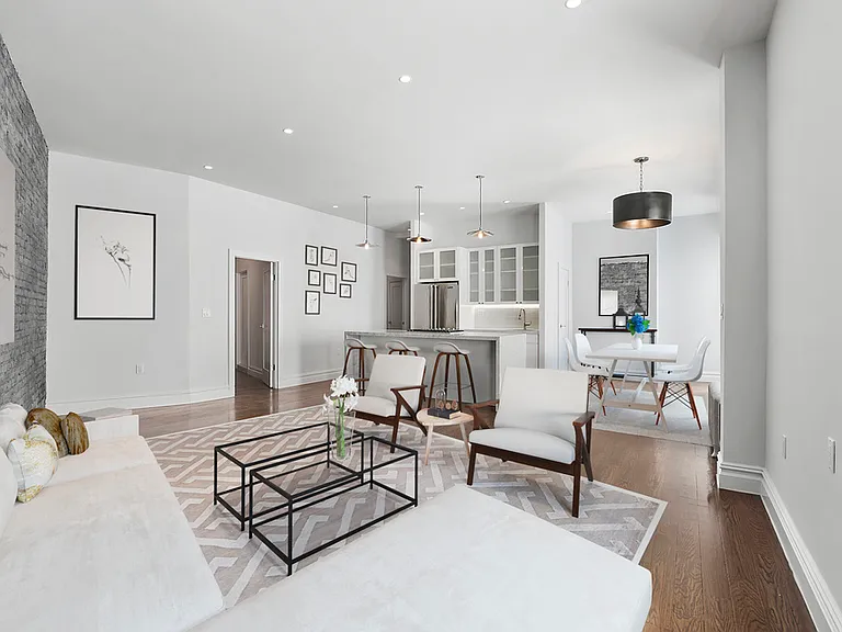 901 Washington Ave #AB — Photo 1
