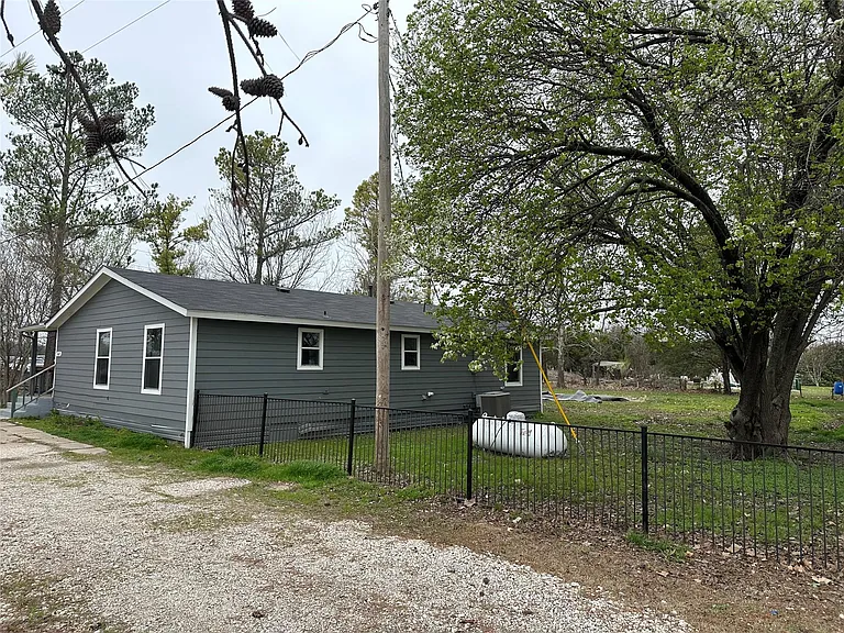 11669 County Road 563 — Photo 10