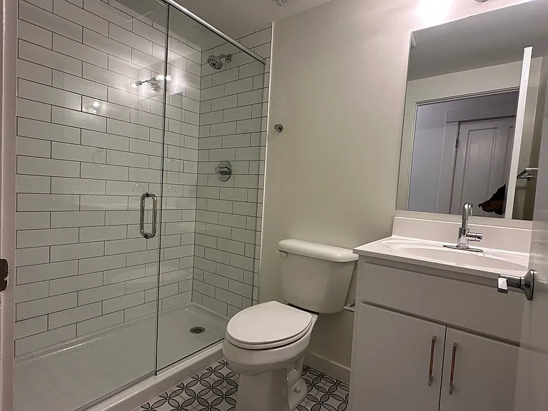 1307 Main St — Photo 8