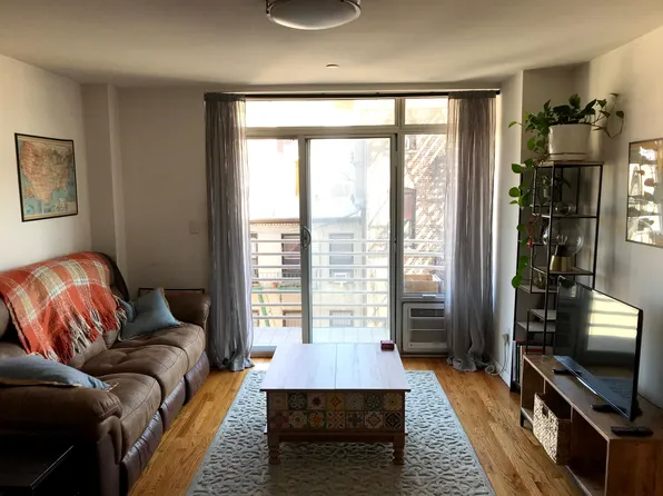 31 Monroe Street image 1 of 12