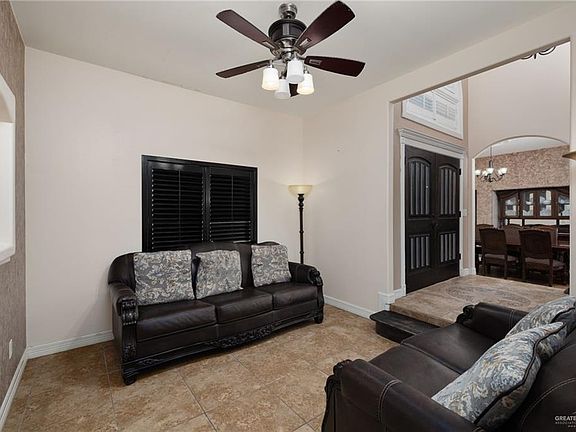 5th image of 682 Alto Bonito St