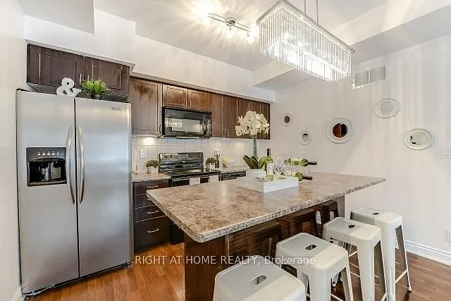 5 Richgrove Dr E #104 — Photo 7