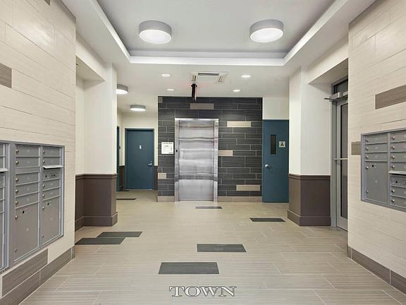 5th image of 324 Pleasant Ave APT 4C