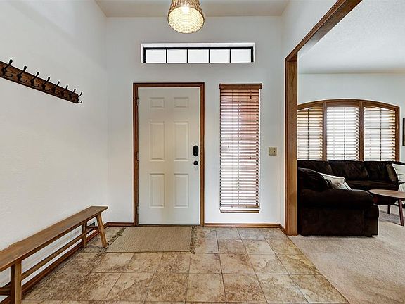 4th image of 1148 McConnell Dr