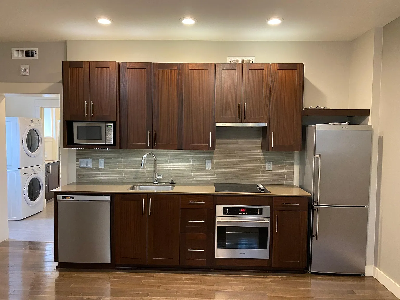 1 bed, 625 sqft, $1,499 — Photo 2
