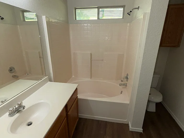 4802 Silver Wood Ct — Photo 19