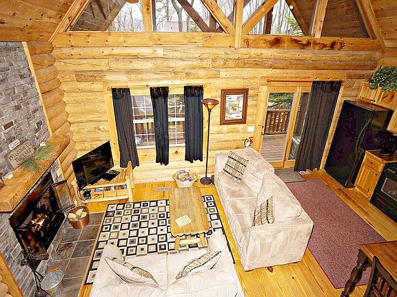 4th image of 175 Whitetail Ct Unit 36