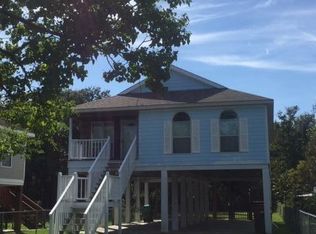 377 Henderson Ave, Pass Christian, MS 39571