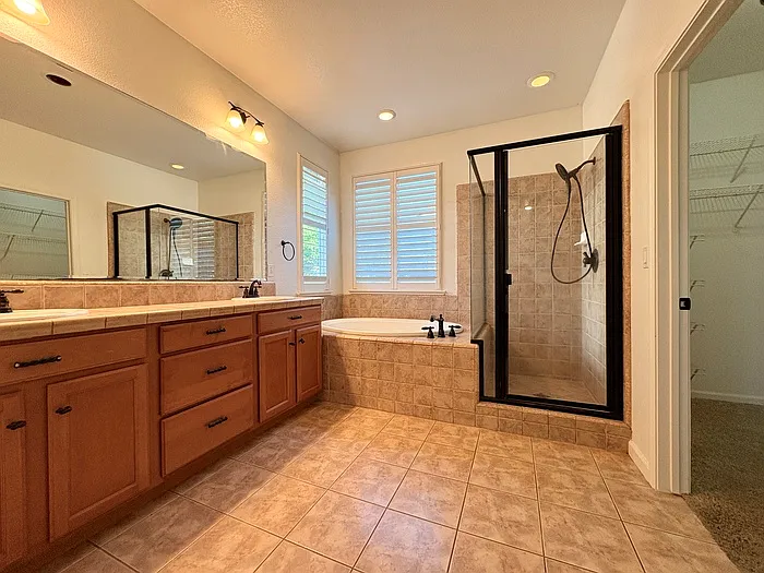 6048 Great Basin Dr — Photo 16