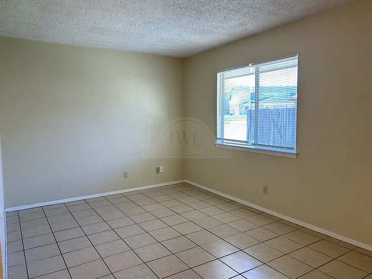2207 Cascade, Killeen — Photo 4