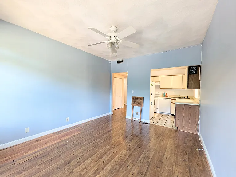 1411 Commonwealth Ave #302 — Photo 4