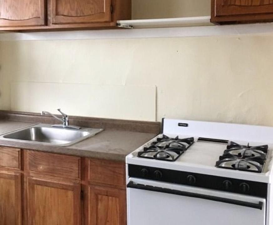 2nd image of 2921 W 64th St #3