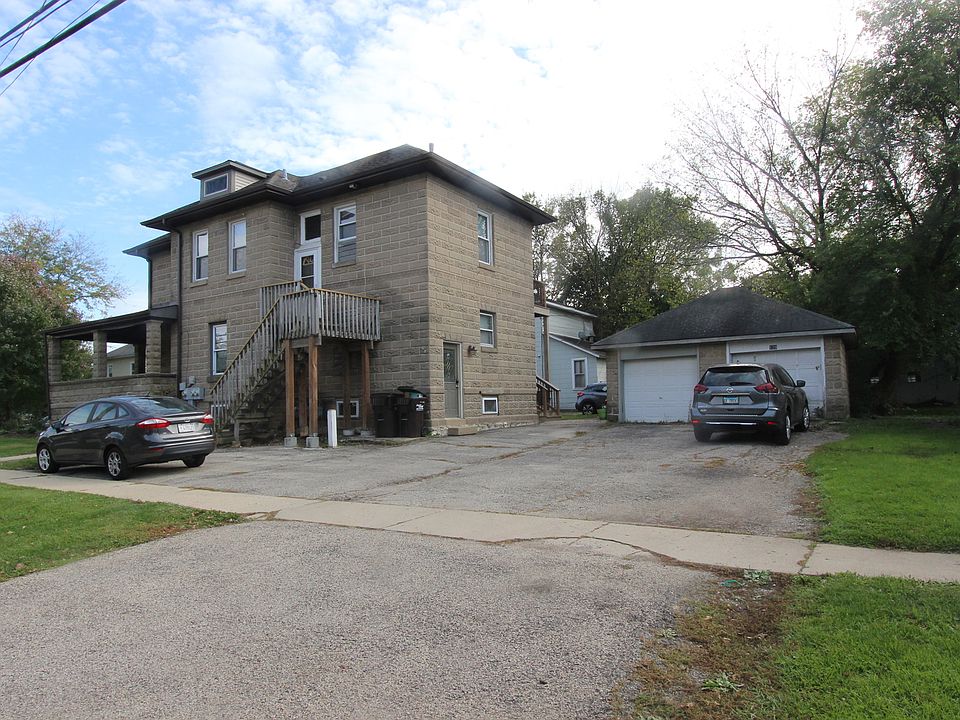 144 Ellsworth St Crystal Lake IL Zillow