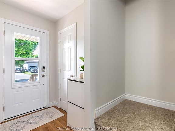 4th image of 270 Greenfield Ln