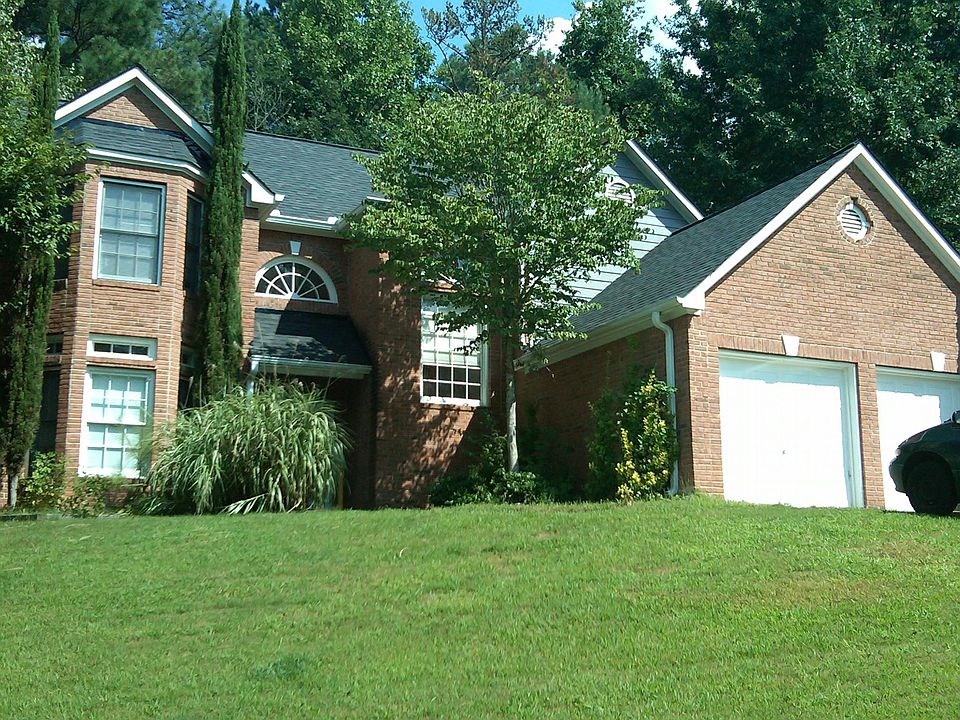 Brick front on culdesac