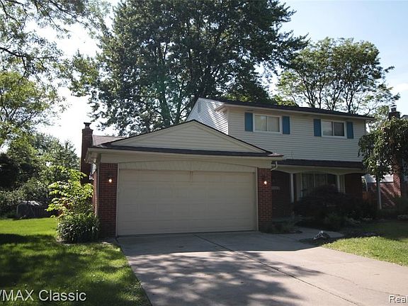 2nd image of 30103 Rock Creek Dr