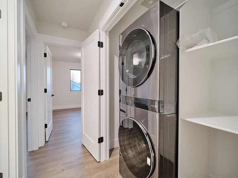 784 W Redwood Ct — Photo 22