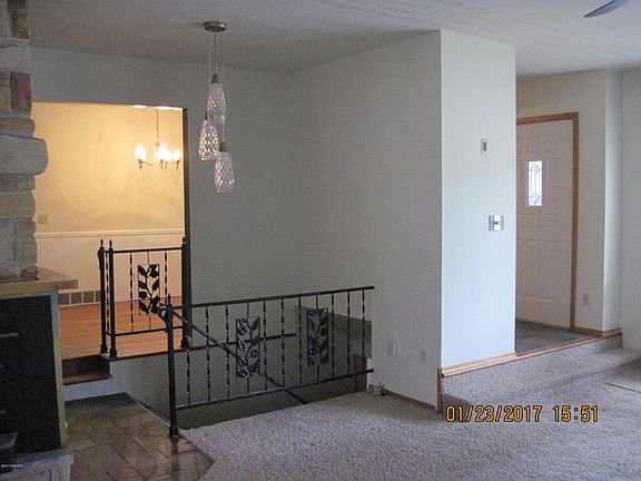 5th image of 9200 Dicey St
