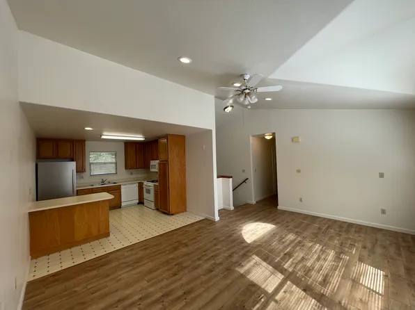 749 Hidden Creek Rd APT A, Arcata, CA 95521
