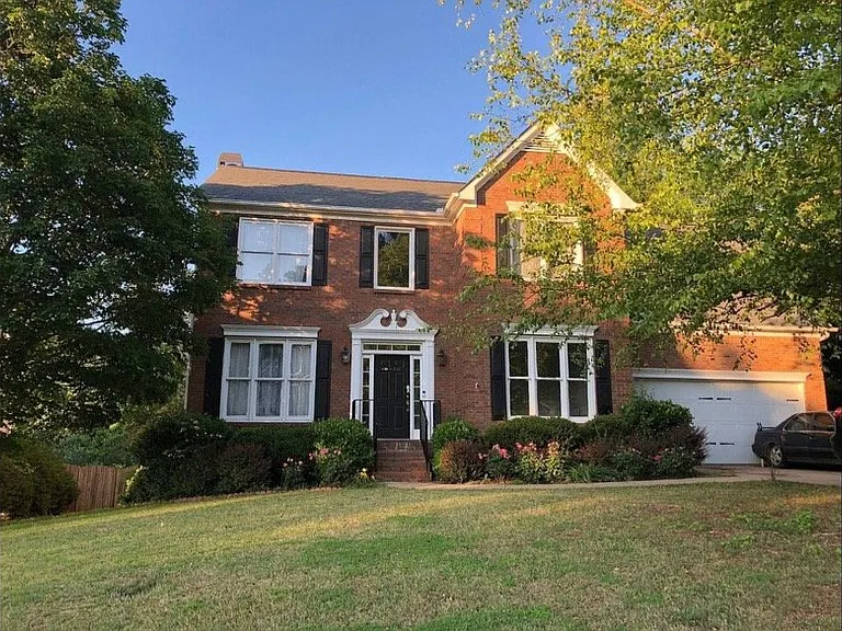 3208 Belford Dr — Photo 1