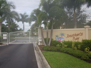 6091 Jonathans Bay Cir APT 601, Fort Myers, FL 33908