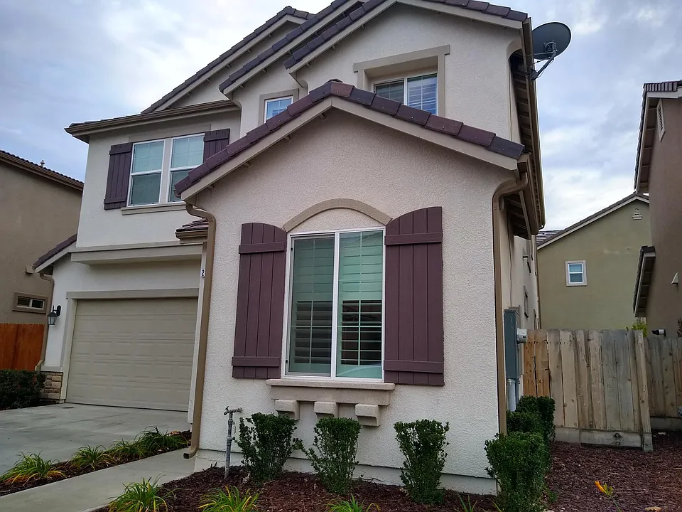 2109 E Christensen Dr