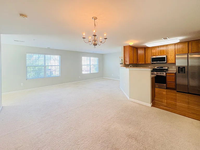 11187 Wortham Crest Cir — Photo 4