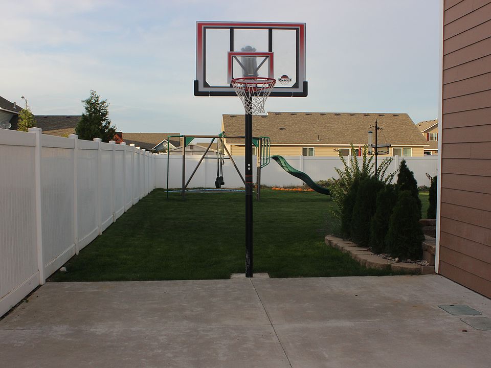 2nd image of 5005 Laredo Dr