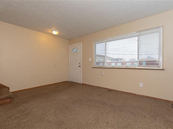 5th image of 1405 E 262nd St