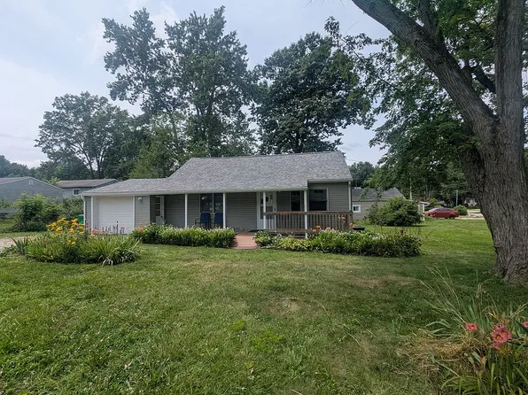 1112 Danforth Rd, Akron, OH 44312