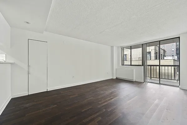 Rented by Hakimian Management | media 8