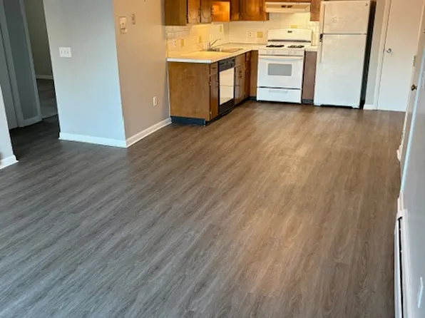 1 Cassidy Ln APT 9, Medway, MA 02053