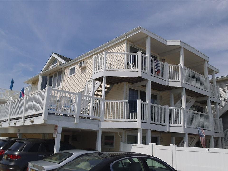 1st image of 5447 Central Ave Unit 2C
