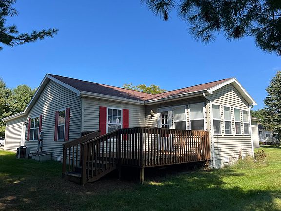 3rd image of 7822 Sunset Shores Dr
