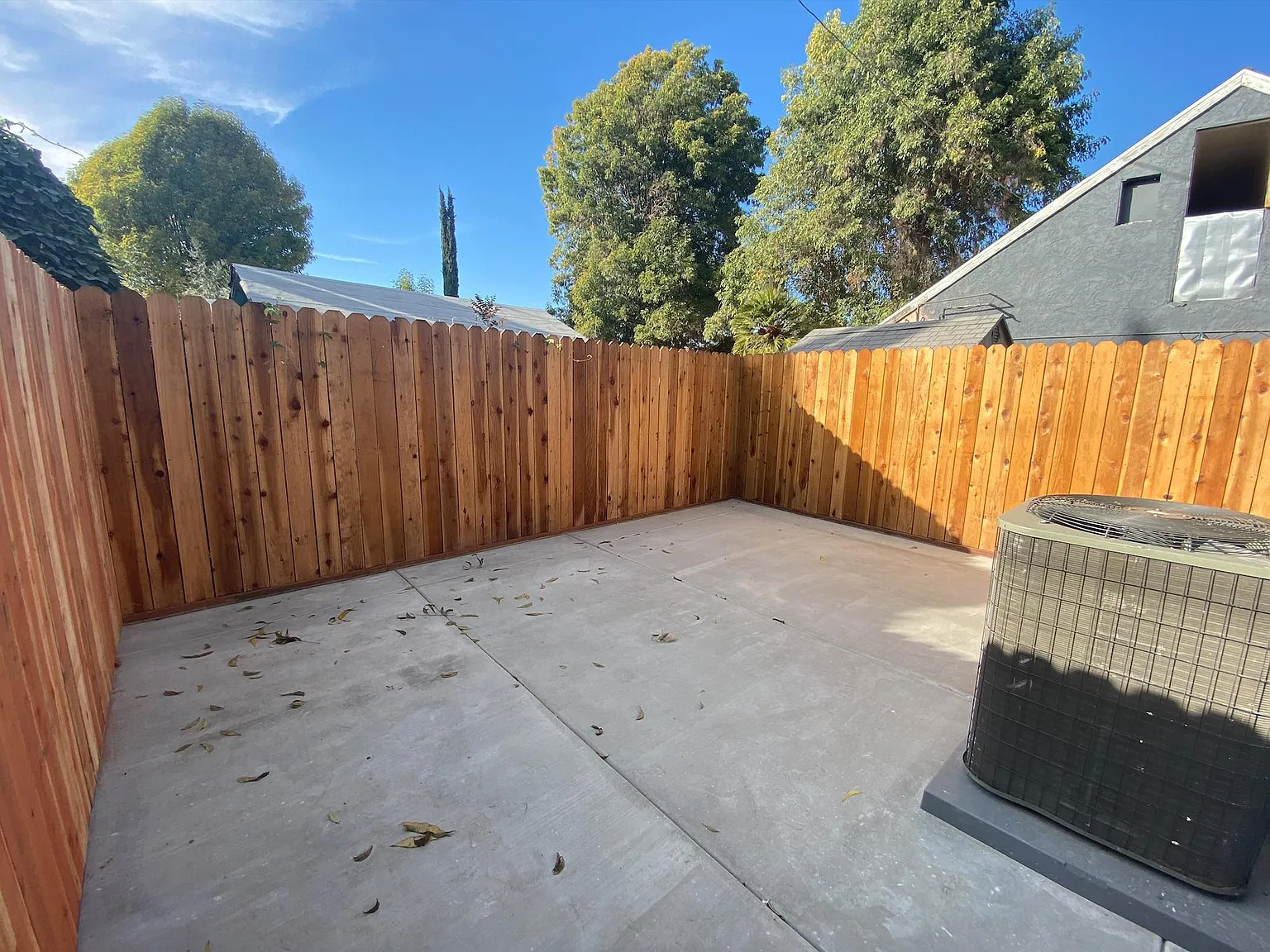 3 bed, 1550 sqft, $4,995 — Photo 3