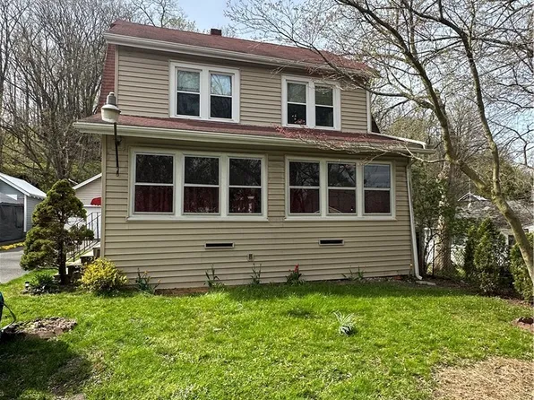 107 Seneca Pl, Syracuse, NY 13207