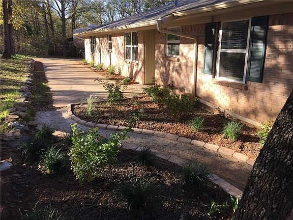 5th image of 4217 Oak Dr