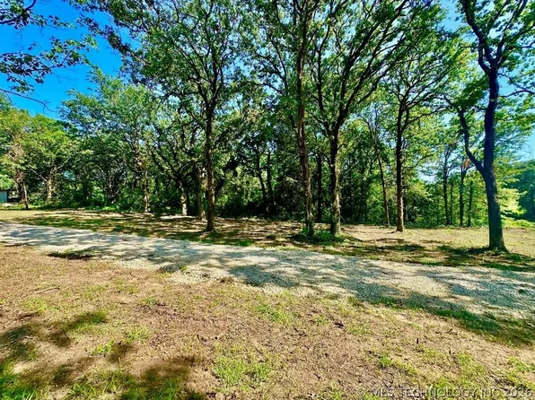 2142 Edge Rd, Kingston, OK 73439