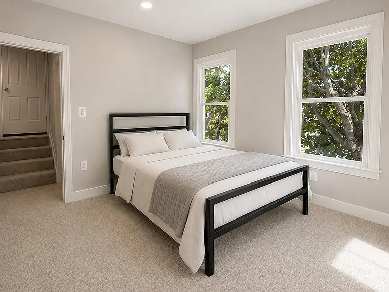 909 Corbett St — Photo 30