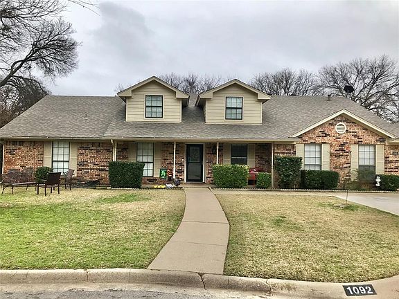 2nd image of 1092 Palm Ct