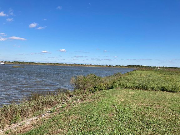 4th image of 1313 Lagoon Dr
