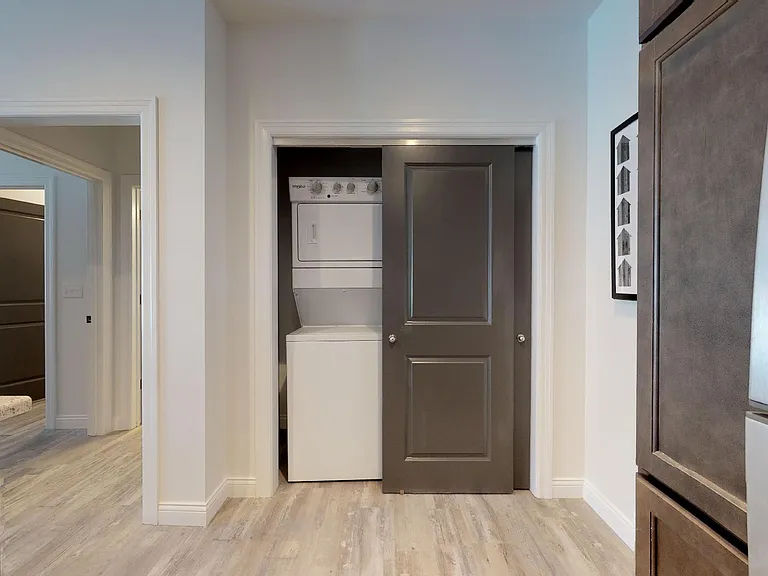 1001 Russell Blvd — Photo 9