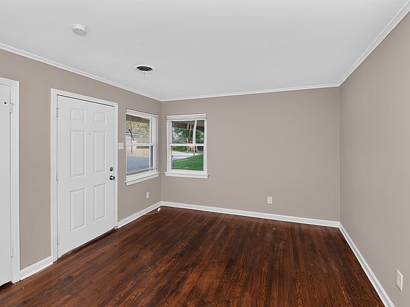 4th image of 4057 Argonne St