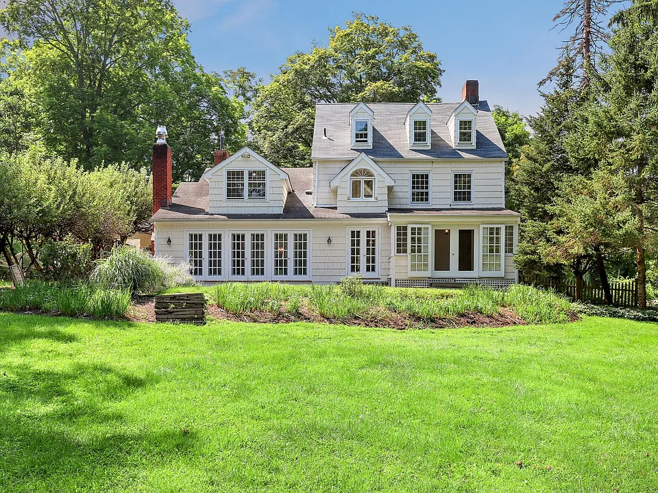 264 Titicus Rd